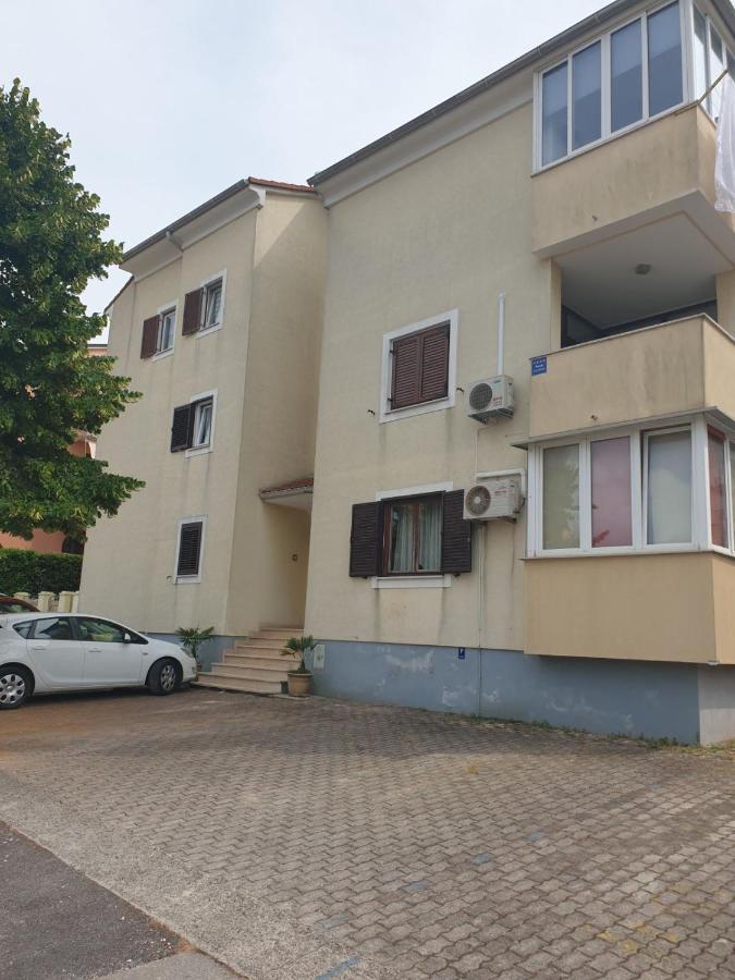 Apartment Lara Rovinj Exterior photo
