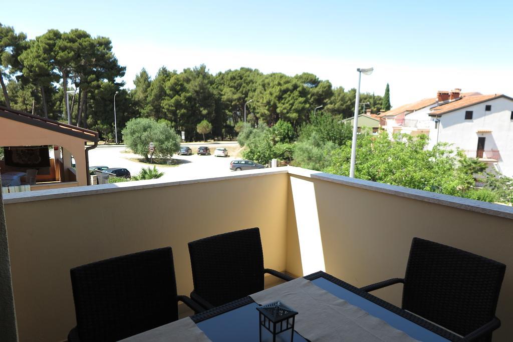Apartment Lara Rovinj Exterior photo