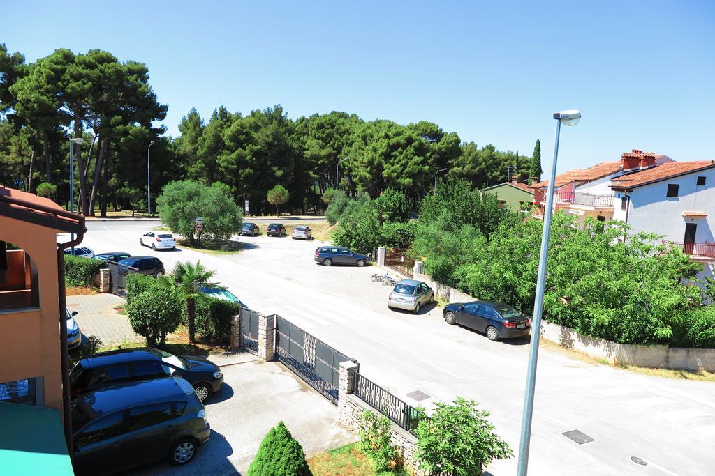 Apartment Lara Rovinj Exterior photo